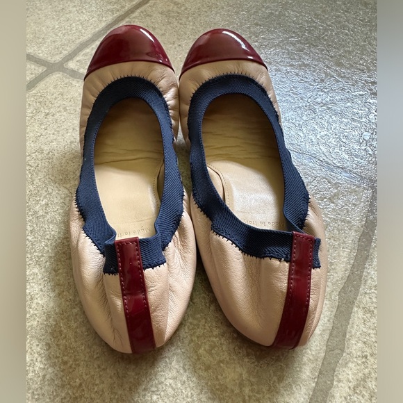 J Crew Red Patent & Tan Leather, With Blue Trim Ballet Flats, Size 8 - Picture 3 of 6